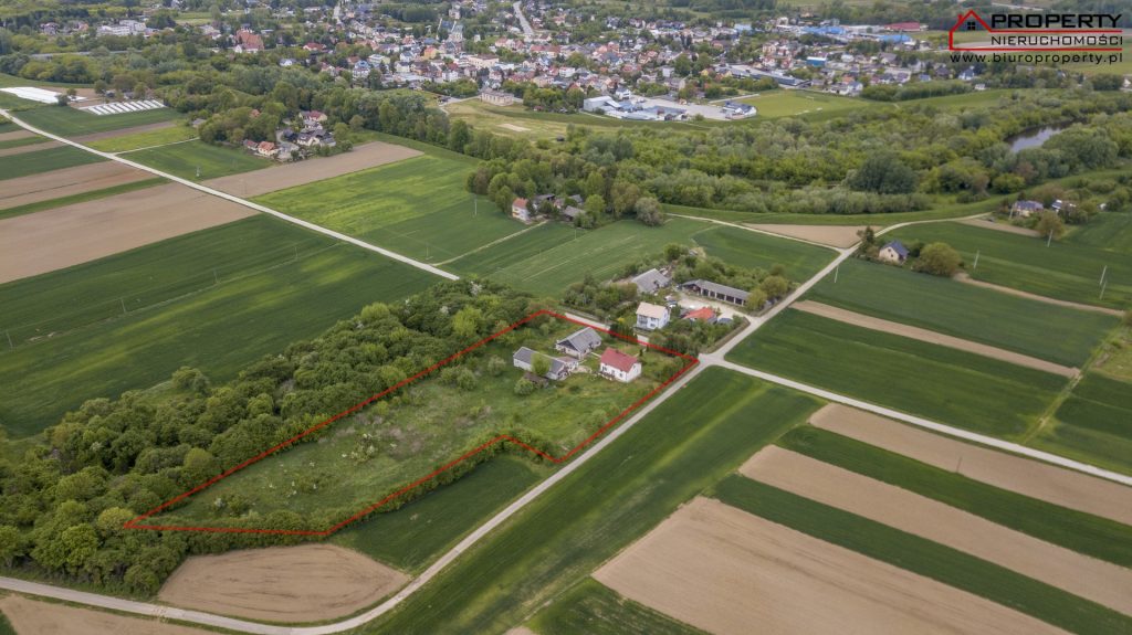 Dom 120m2 na działce 1,06ha, Podzamcze gmina Nowy Korczyn