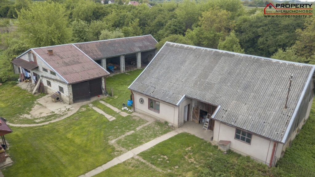 Dom 120m2 na działce 1,06ha, Podzamcze gmina Nowy Korczyn