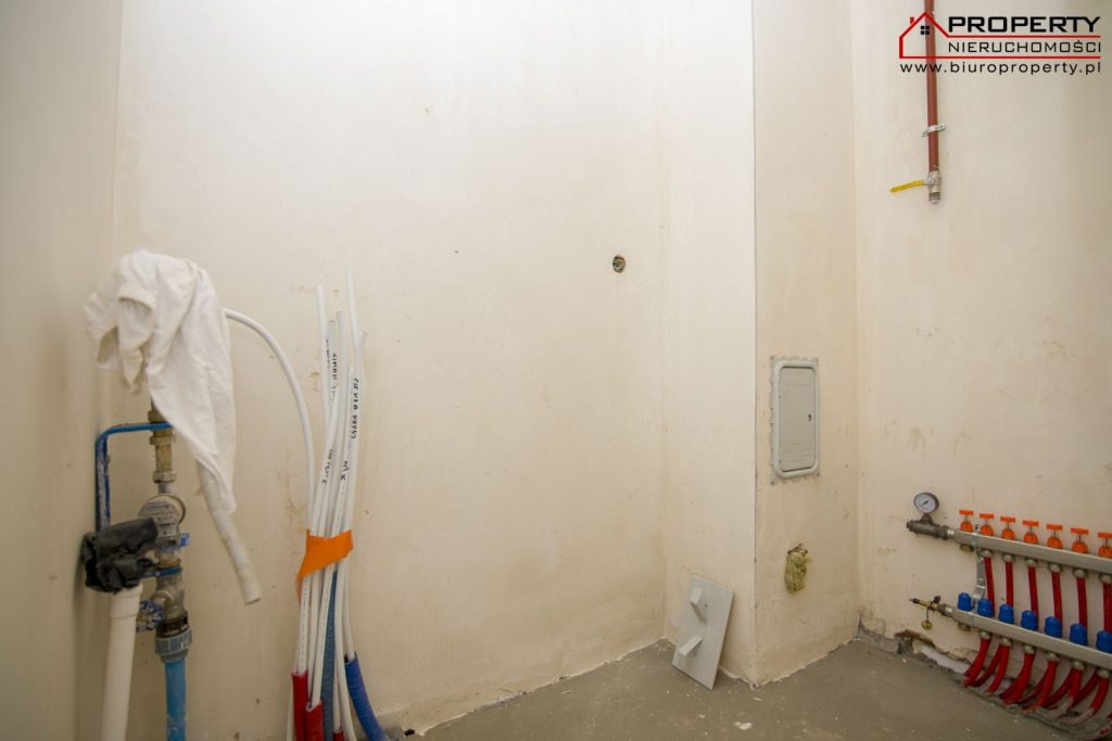 Dom 96m2 na działce 2470m2, Pawłów gm. Nowy Korczyn