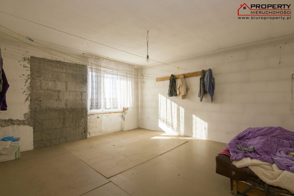 Dom 190m2 na działce 8400m2, Białoborze – 19km od Buska-Zdroju