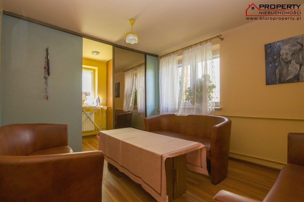 Dom 190m2 na działce 8400m2, Białoborze – 19km od Buska-Zdroju