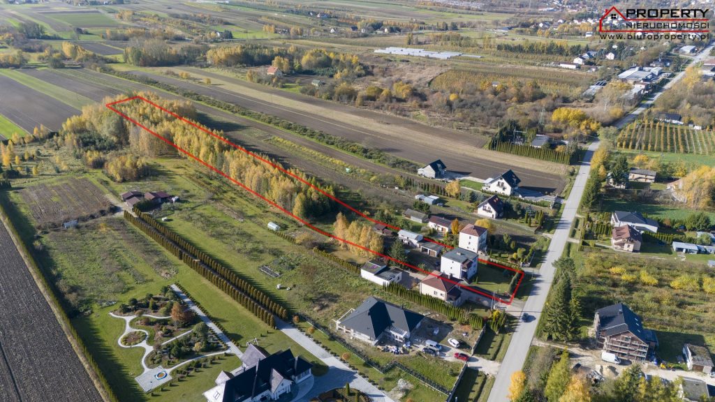 Dom 190m2 na działce 8400m2, Białoborze – 19km od Buska-Zdroju