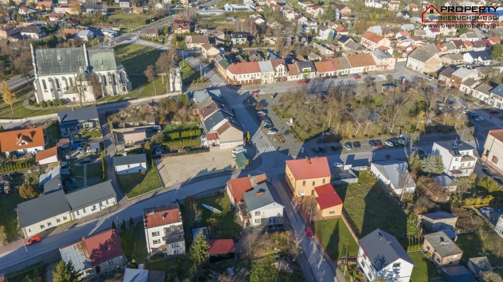 Budynek usługowo-mieszkalny 200m2 – Nowy-Korczyn – centrum