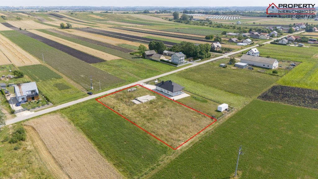 Działka z rozpoczętą budową domu, Skotniki Górne, 9km od Buska-Zdroju