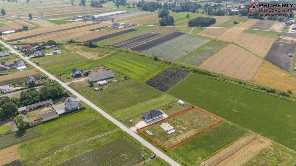 Działka z rozpoczętą budową domu, Skotniki Górne, 9km od Buska-Zdroju