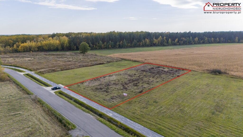 Dwie działki siedliskowe z pozwoleniami na budowę – Strażnik, gmina Solec-Zdrój